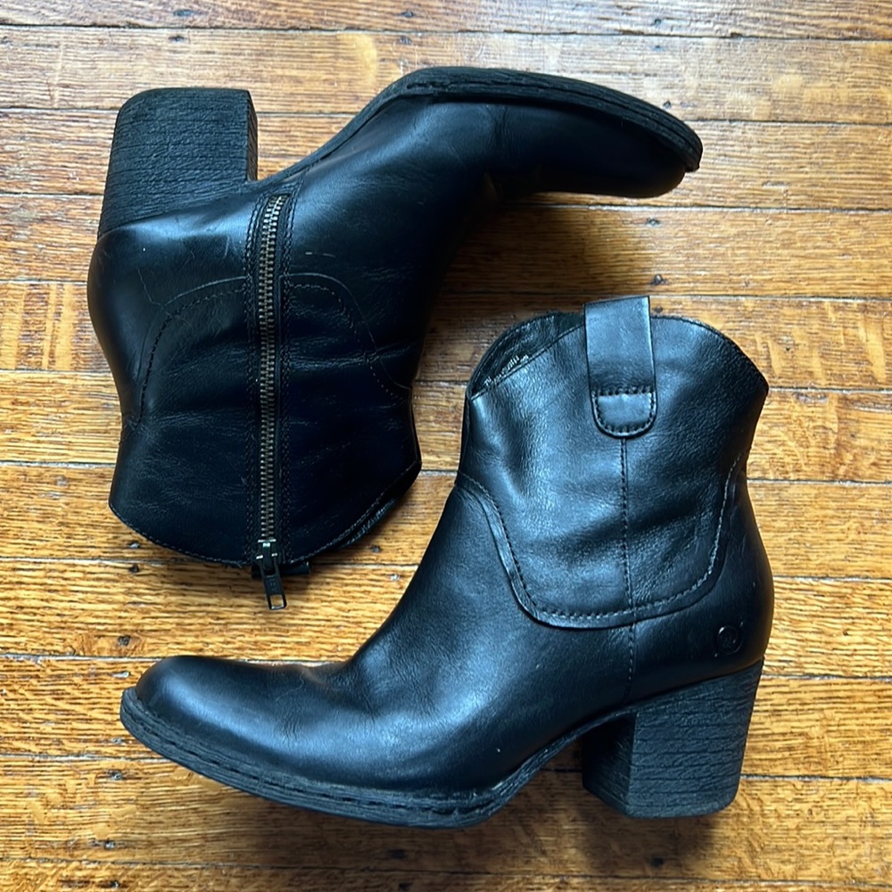 Born Black Leather Ankle Boots - 7M